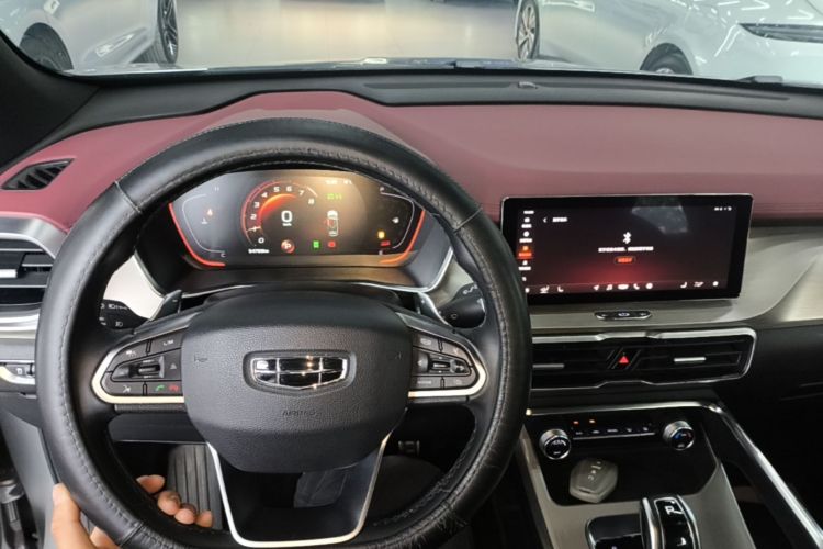 GEELY Coolray 2019 car image #11
