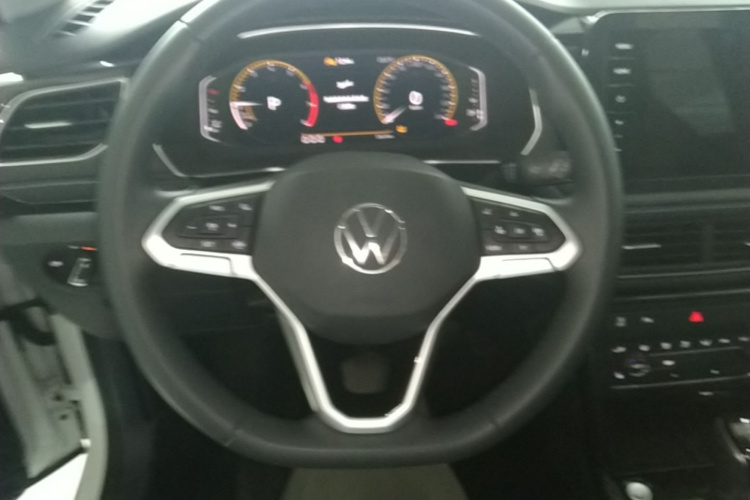 Volkswagen Tharu 2025 #11 Volkswagen Tharu 2025 imagen de coche #11