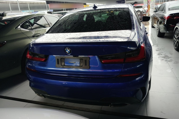 BMW 3 Series 2021 car image #6