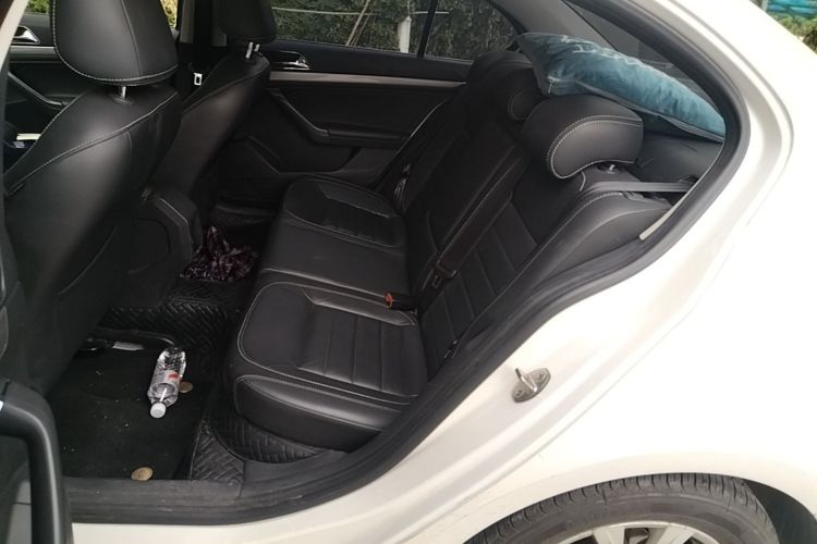 Volkswagen Lavida 2018 car image #17