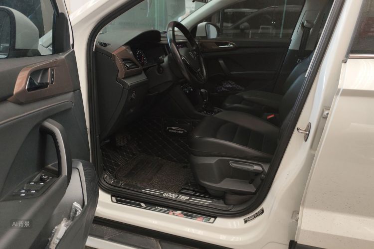 Volkswagen Tharu 2019 immagine di auto #18