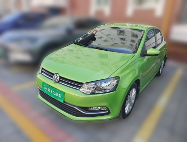 Volkswagen Polo 2015 Volkswagen Polo 2015 car image
