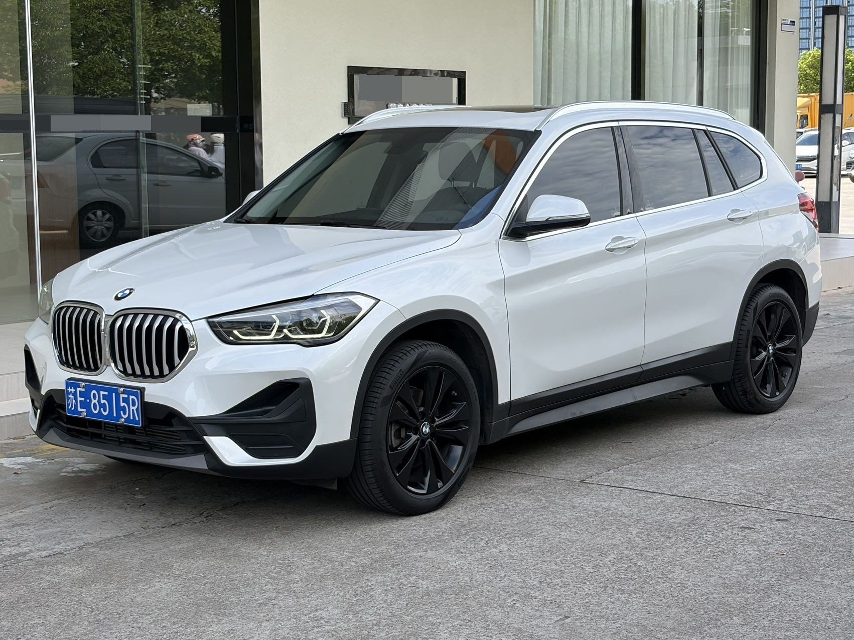 BMW X1 2021 car image 