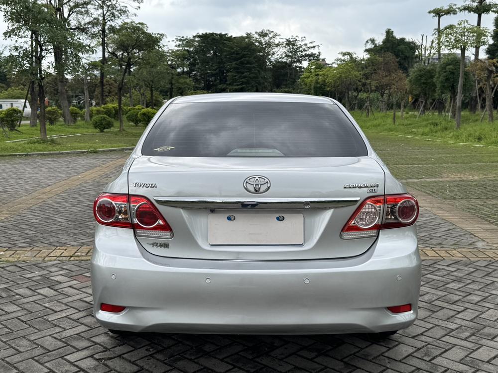 Toyota Corolla 2013 #6 Toyota Corolla 2013 car image #6