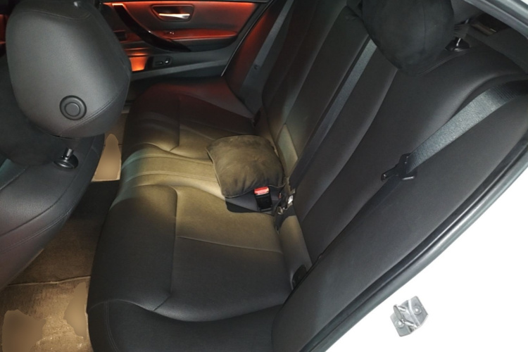 BMW 3 Series 2018 #17 BMW 3 Series 2018 immagine di auto #17