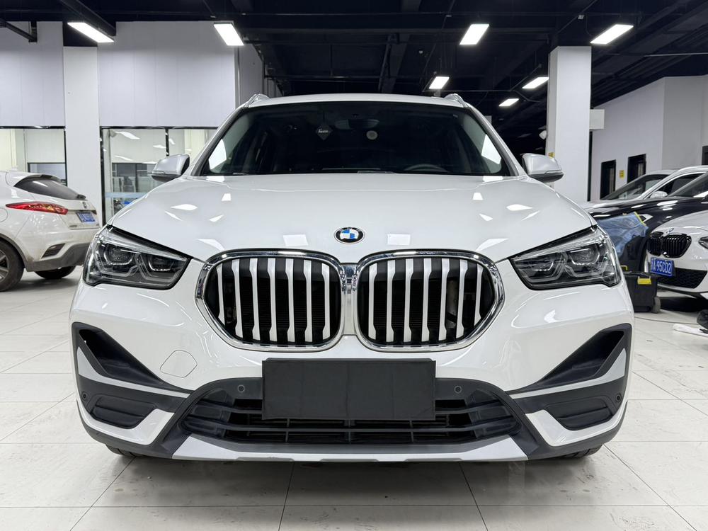 BMW X1 2021 car image #2