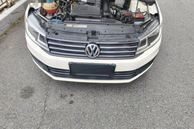 Volkswagen Santana 2016 car image #22