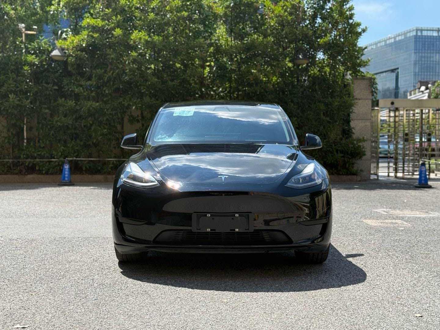 Tesla Model Y 2022 car image #4