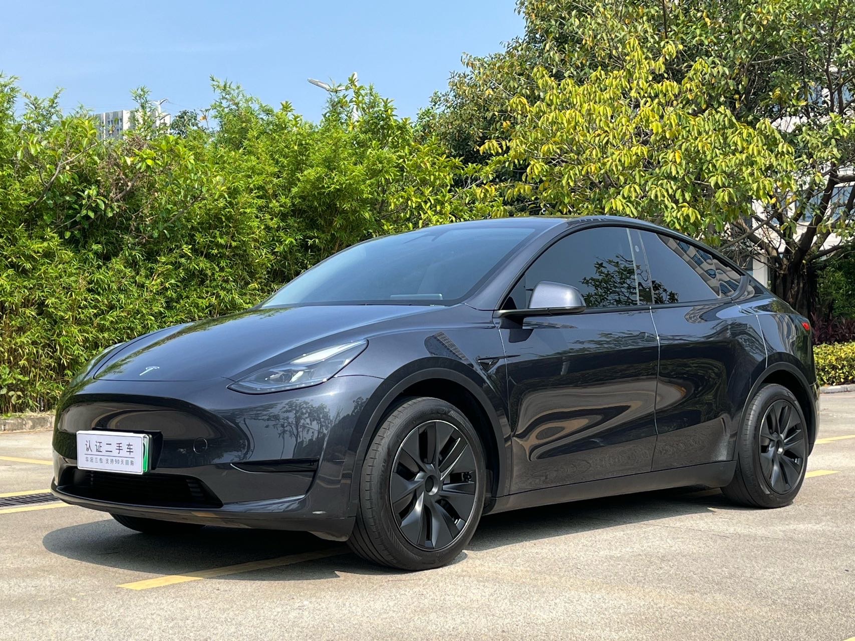 Tesla Model Y 2024 Tesla Model Y 2024 car image