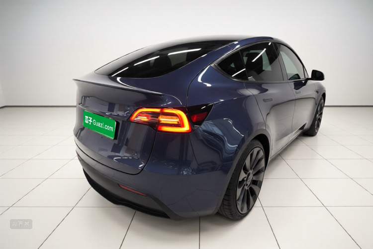 Tesla Model Y 2023 #7 Tesla Model Y 2023 car image #7