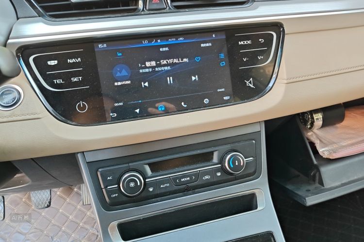 GEELY Emgrand 2018 car image #15