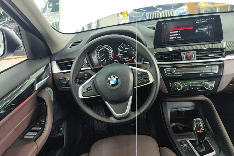 BMW X1 2022 immagine di auto #11