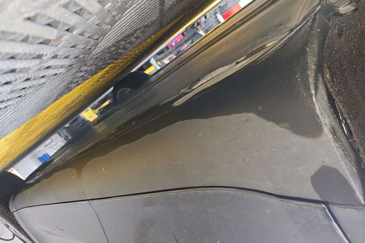 Tesla Model Y 2023 car image #26