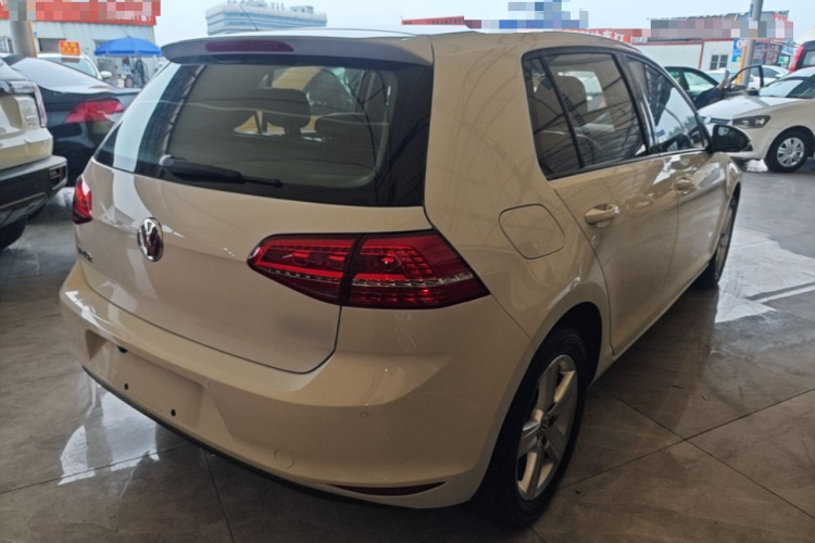 Volkswagen Golf 2016 car image #7