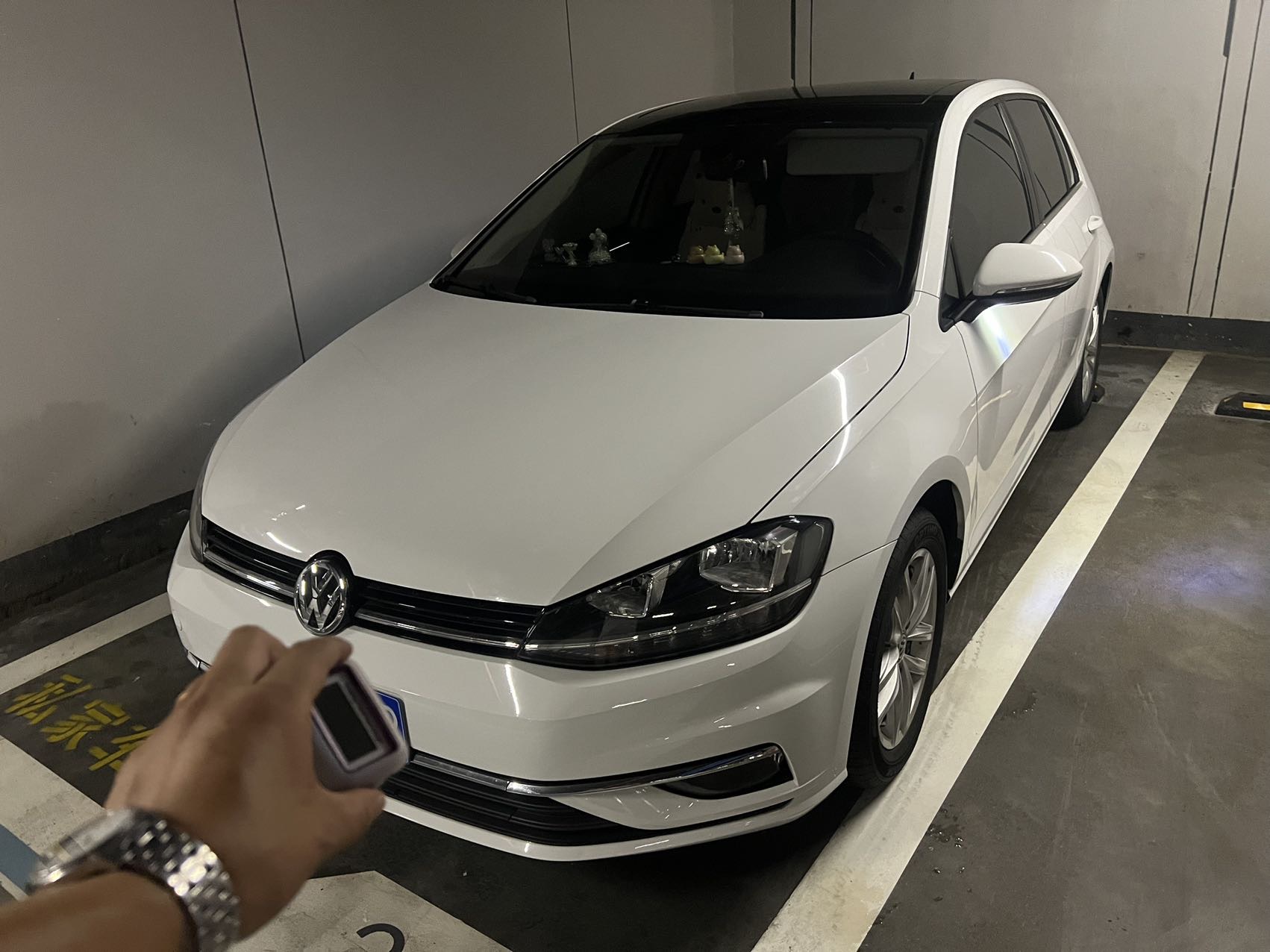 2019 2019 car image