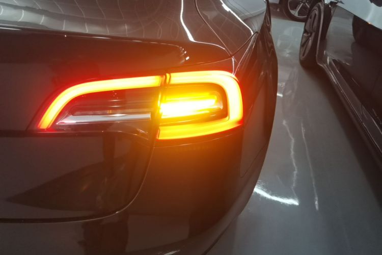 Tesla Model 3 2021 #8 Tesla Model 3 2021 car image #8
