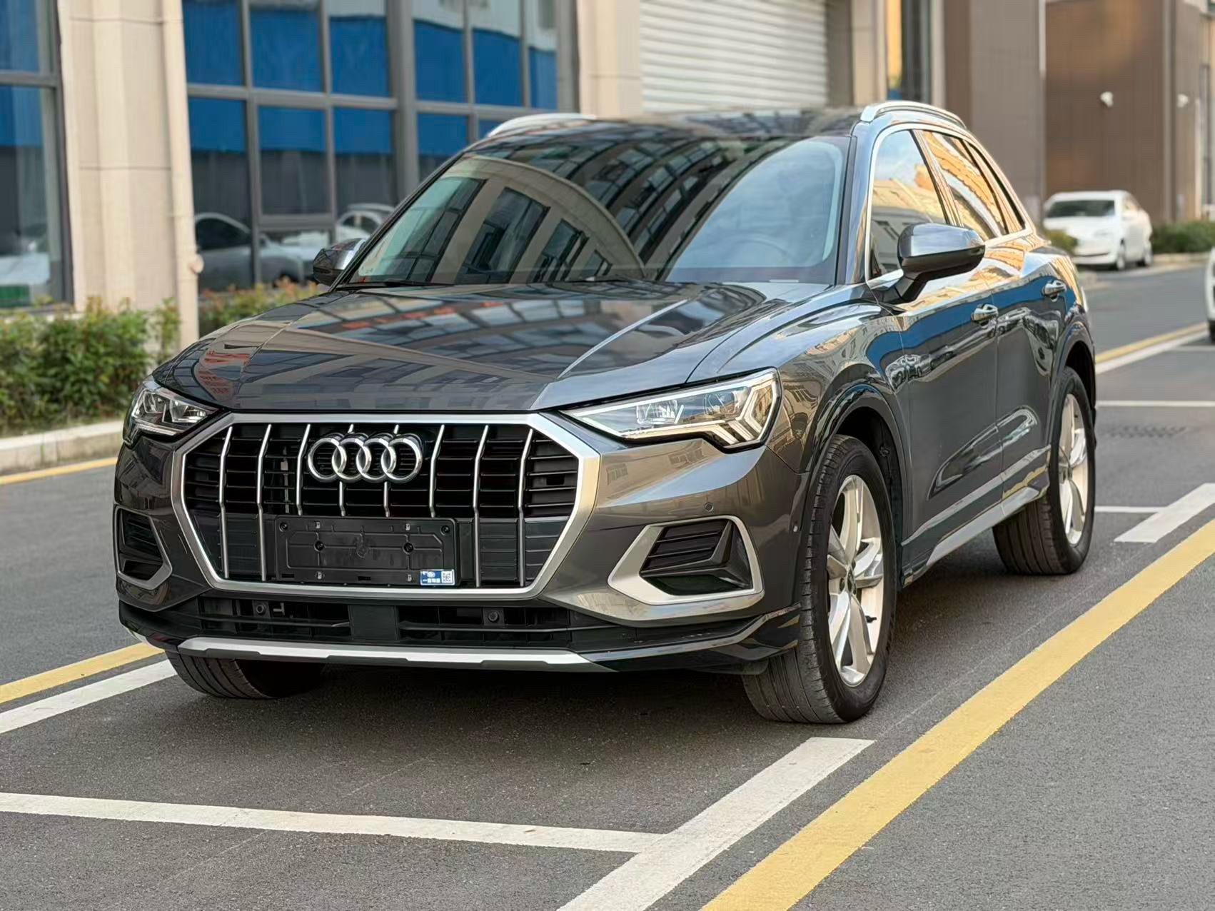 Audi Q3 2022 Audi Q3 2022 car image