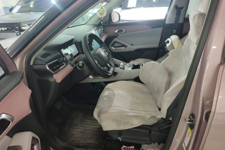 BYD YuanUP 2024 #19 BYD YuanUP 2024 car image #19