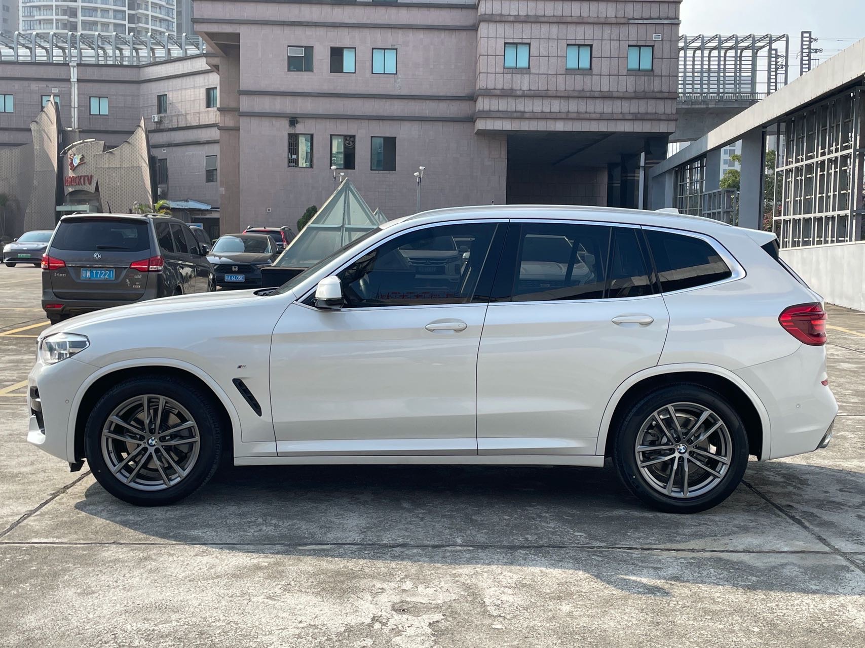 BMW X3 2020 immagine di auto #12