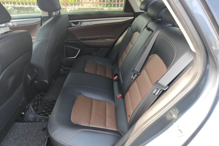 GEELY Emgrand GL 2017 immagine di auto #19