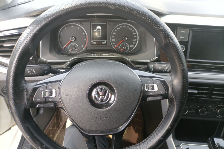 Volkswagen Polo 2019 صورة سيارة #11