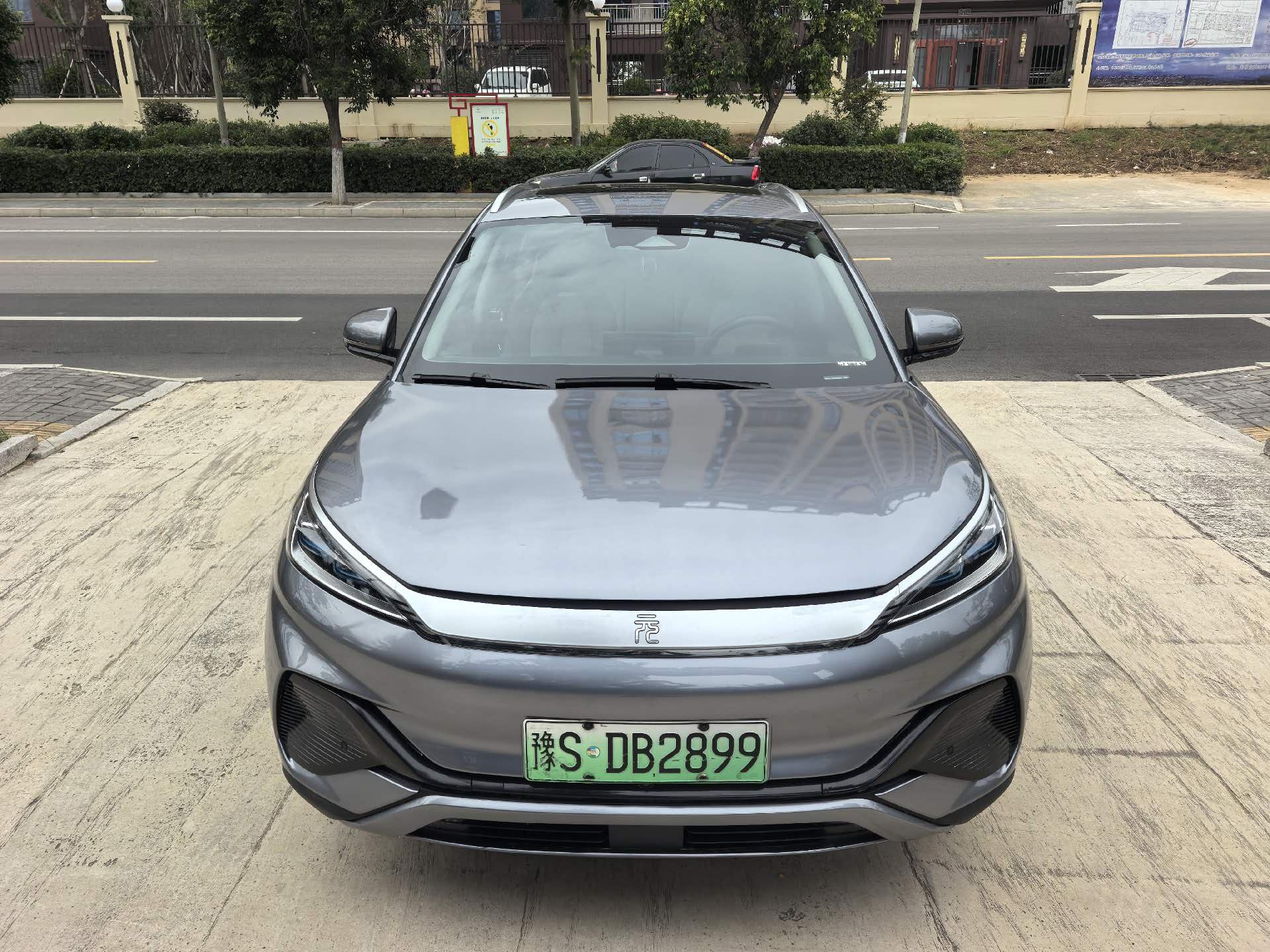 2025 car image #2