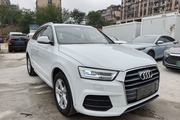 Audi Q3 2018 صورة سيارة #4