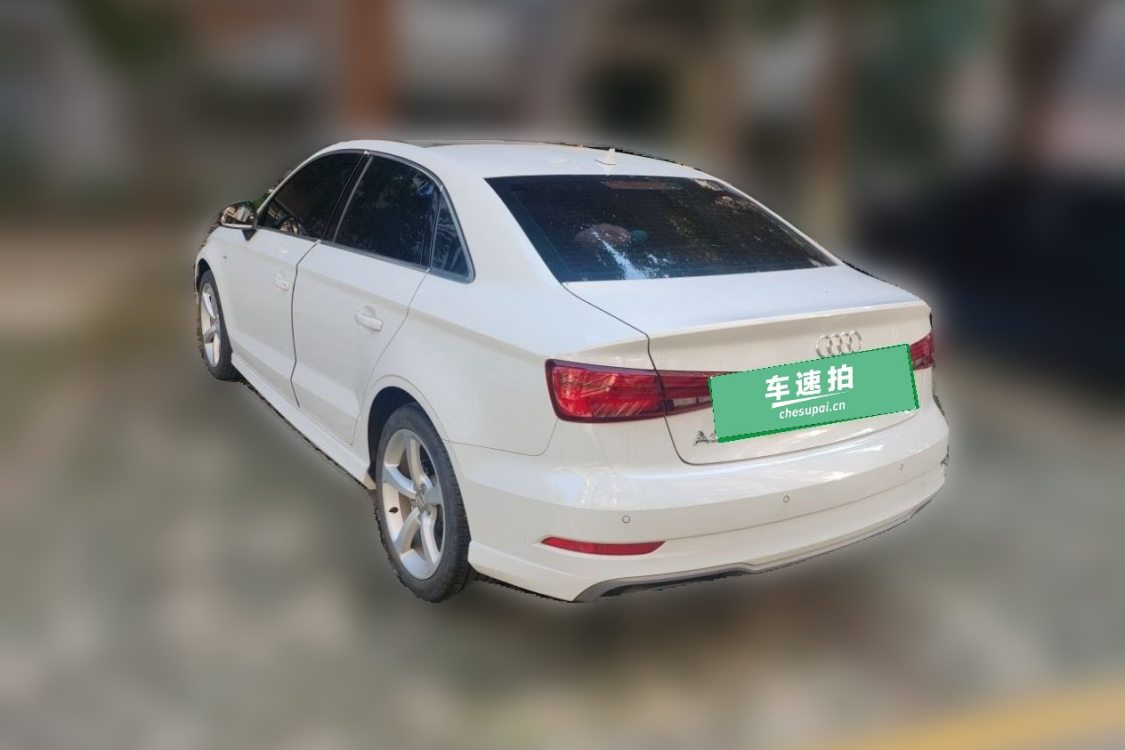Audi A3 2018 car image #3