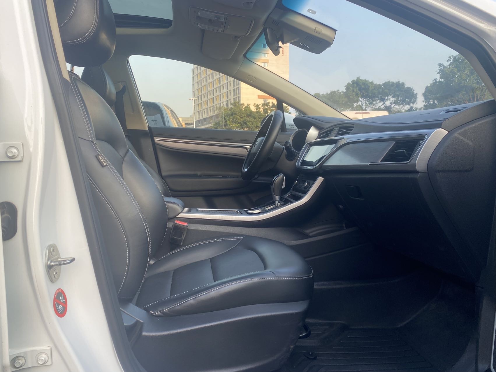 GEELY Emgrand GS 2019 car image #8