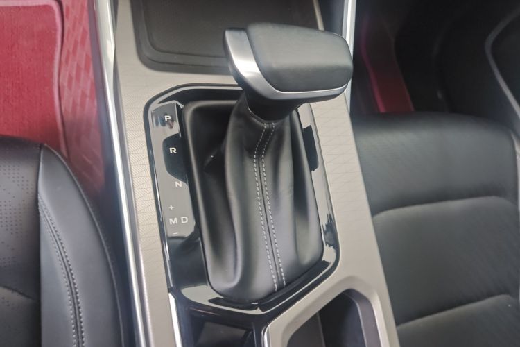 GEELY Emgrand 2023 car image #14