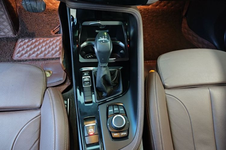 BMW X1 2018 car image #14