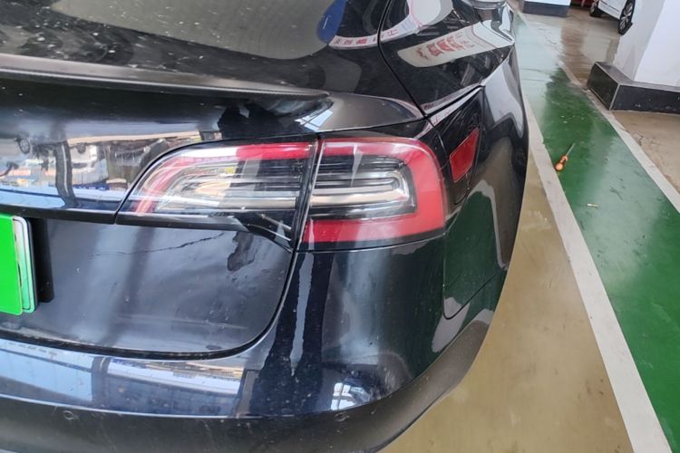 Tesla Model 3 2021 car image #8