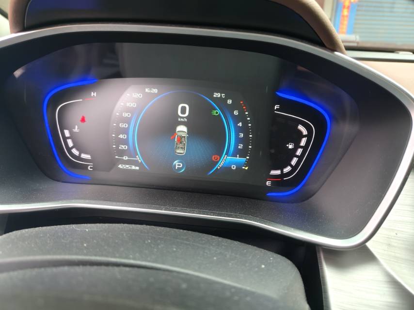GEELY Coolray 2020 car image #7