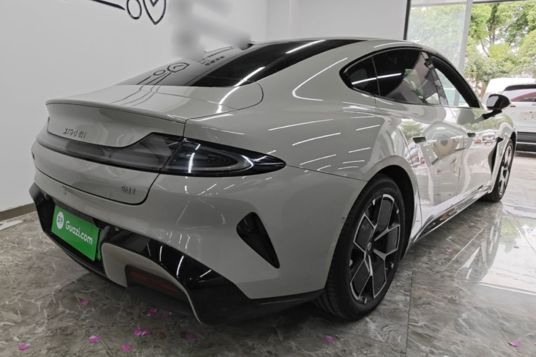 MI SU7 2025 car image #7