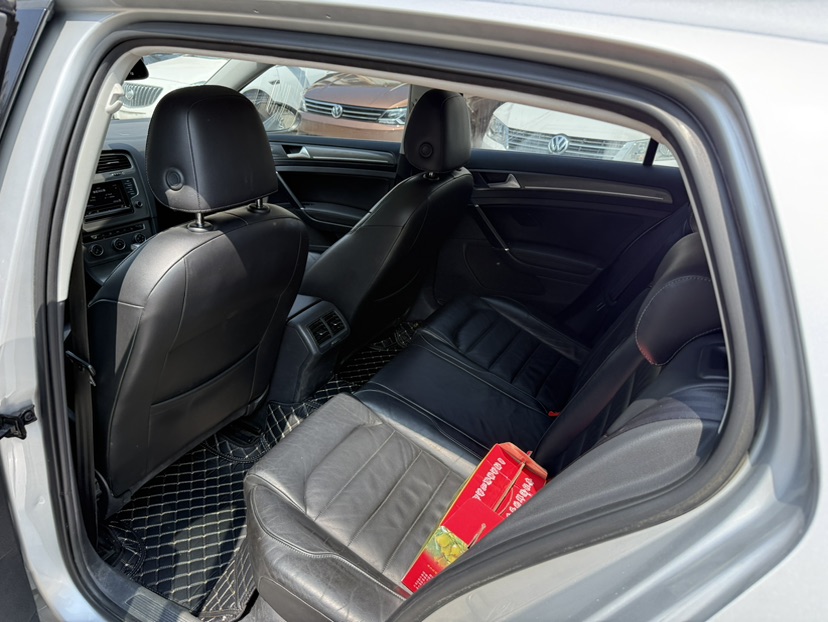 Volkswagen Golf 2015 car image #5