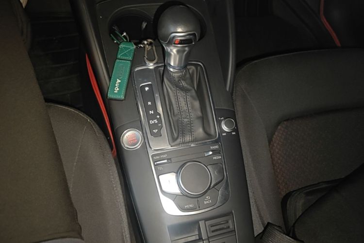 Audi A3 2020 car image #14