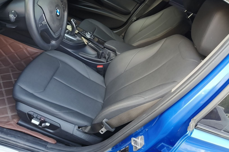 BMW 3 Series 2017 #15 BMW 3 Series 2017 car image #15