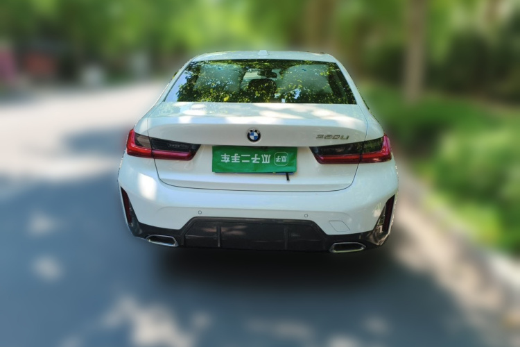 BMW 3 Series 2024 car image #6