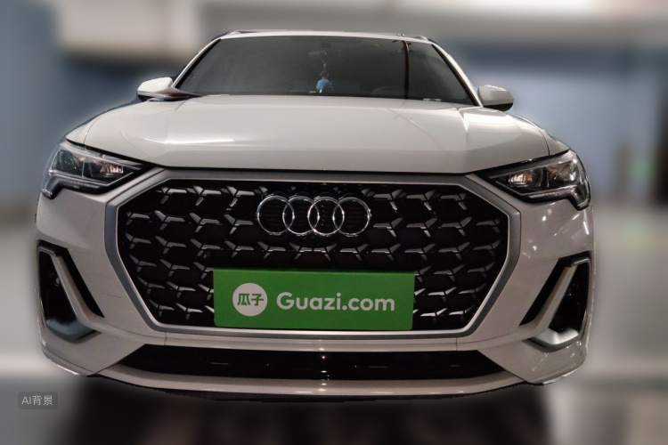Audi Q3 2024 car image #3
