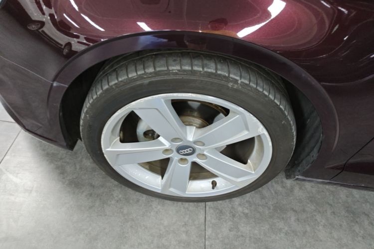 Audi A3 2019 car image #9