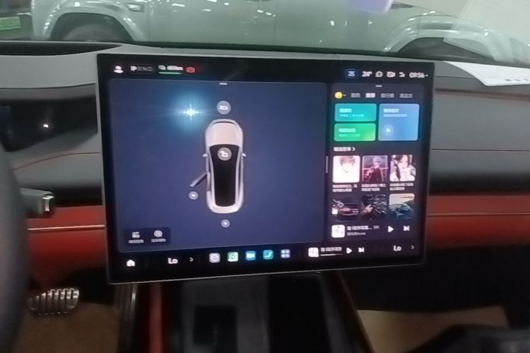MI SU7 2025 car image #17