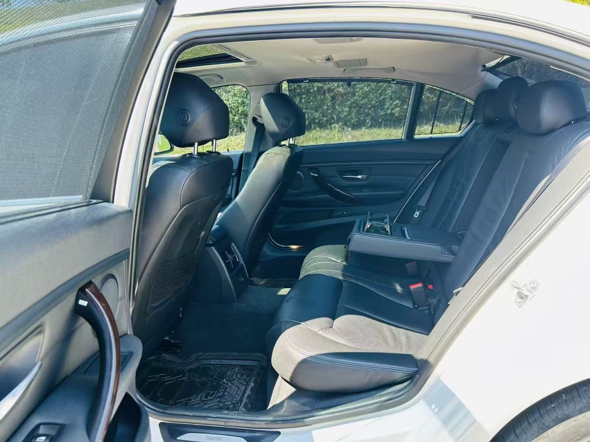 BMW 3 Series 2015 immagine di auto #6