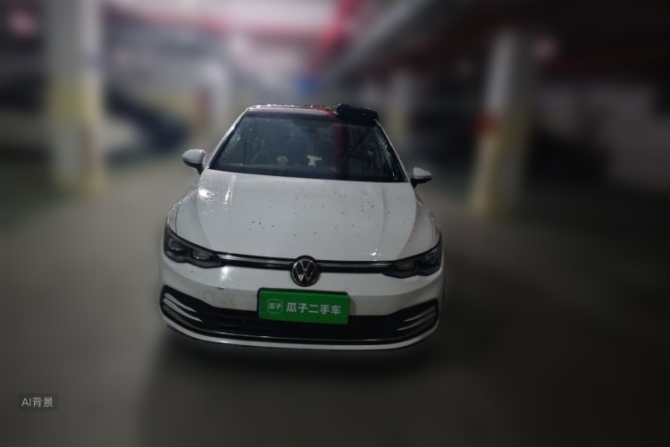 Volkswagen Golf 2022 car image #3