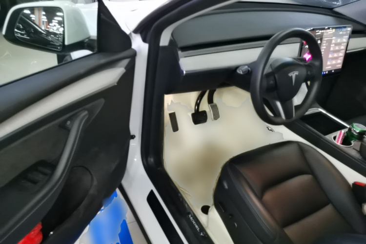Tesla Model Y 2024 #16 Tesla Model Y 2024 immagine di auto #16