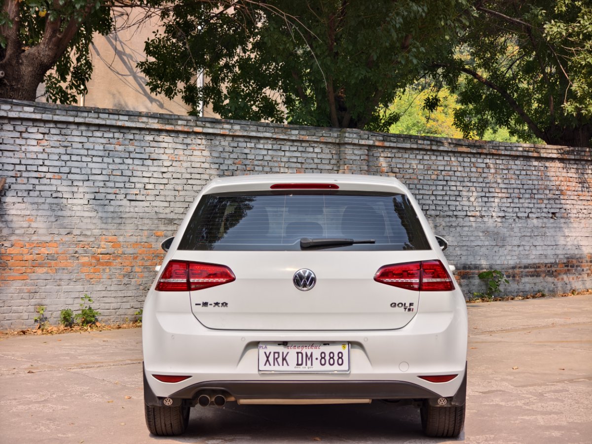 Volkswagen Golf 2015 car image #7