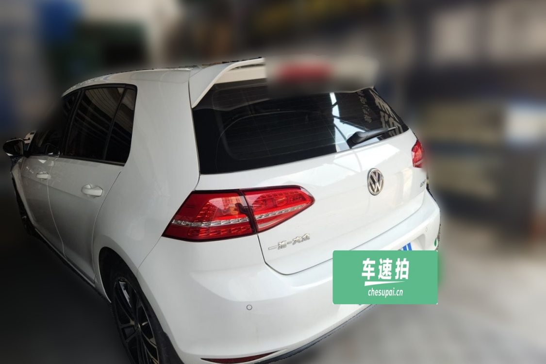 Volkswagen Golf 2017 car image #3