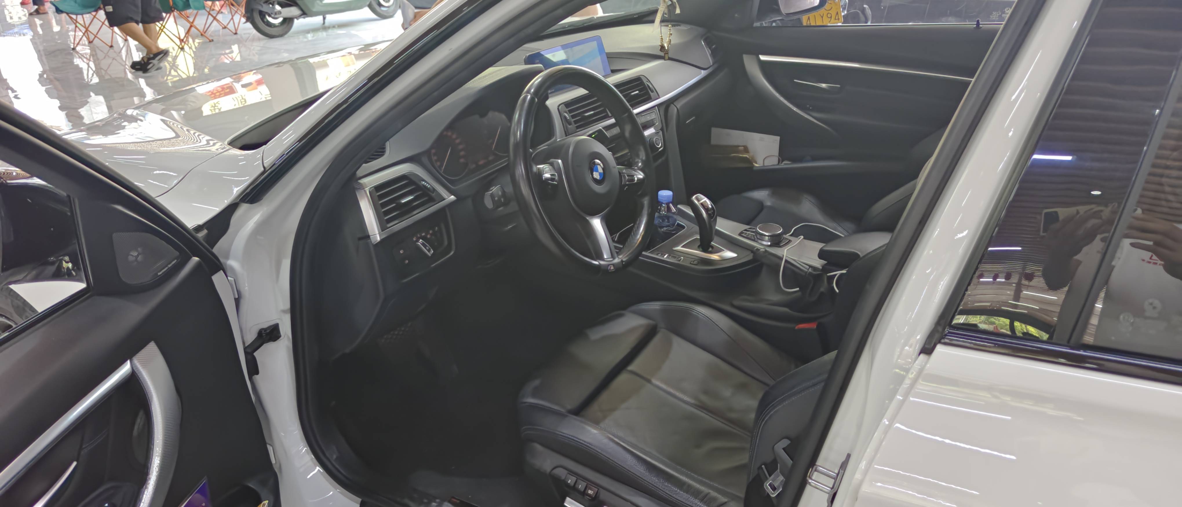 BMW 3 Series 2019 #3 BMW 3 Series 2019 car image #3