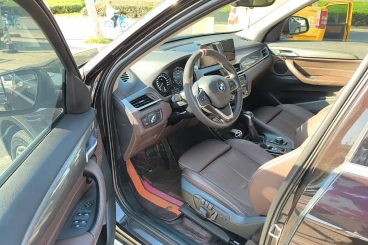 BMW X1 2019 car image #16