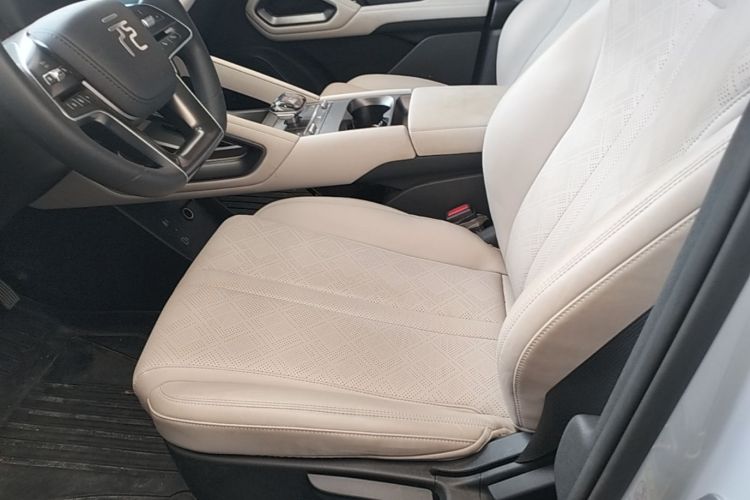 BYD YuanUP 2025 car image #15