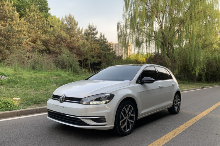 Volkswagen Golf 2018 #2 Volkswagen Golf 2018 car image #2